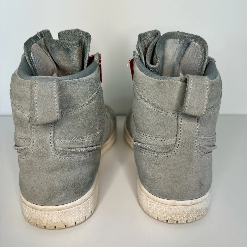 NIKE AIR JORDAN 1 HIGH Women’s Sneakers